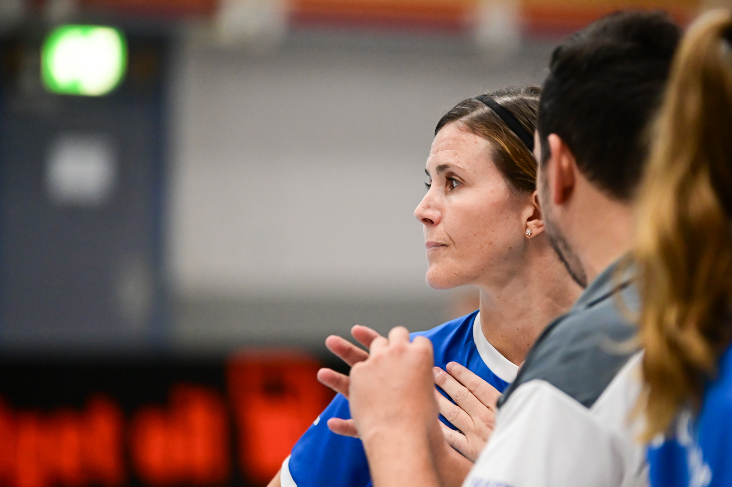 Volleyball | Bad Laer wacht erst spät auf bei Niederlage gegen Hürth