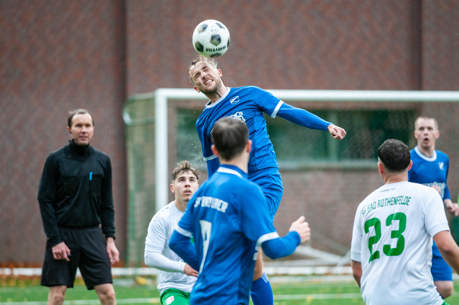 Spitzenreiter SVR verliert Derby gegen Bad Laer