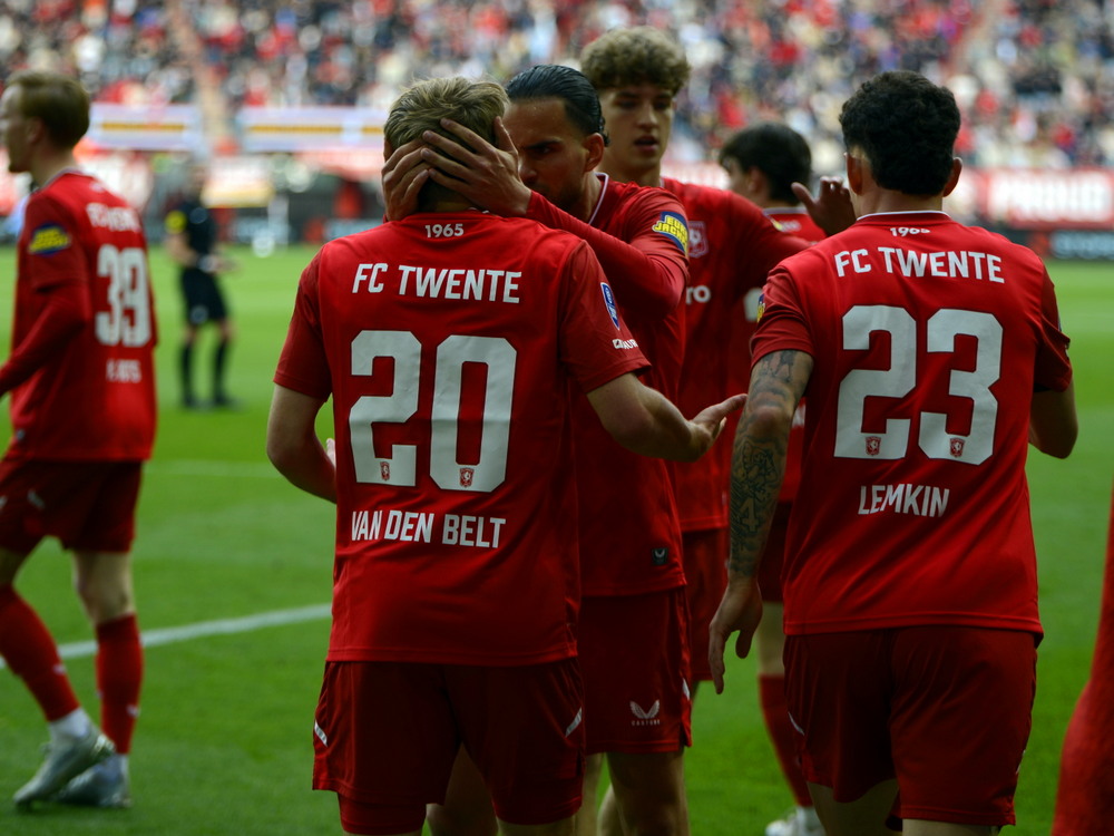 Fußball | 4:0 - Twente gewinnt letztes Heimspiel klar